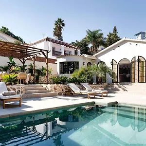 Jazmine Exquisite Oasis Nuva Andalucia Villa