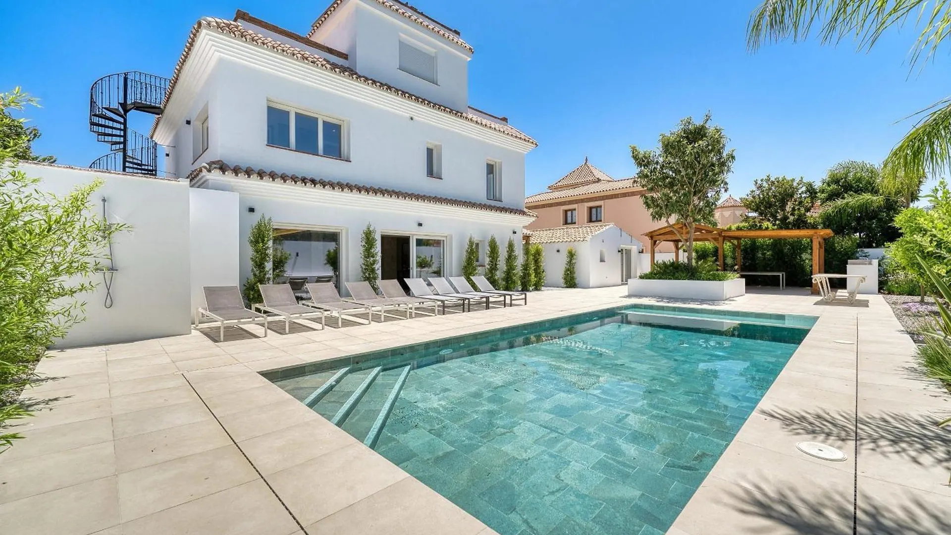 3004 Luxury Modern Villa With Pool Marbella